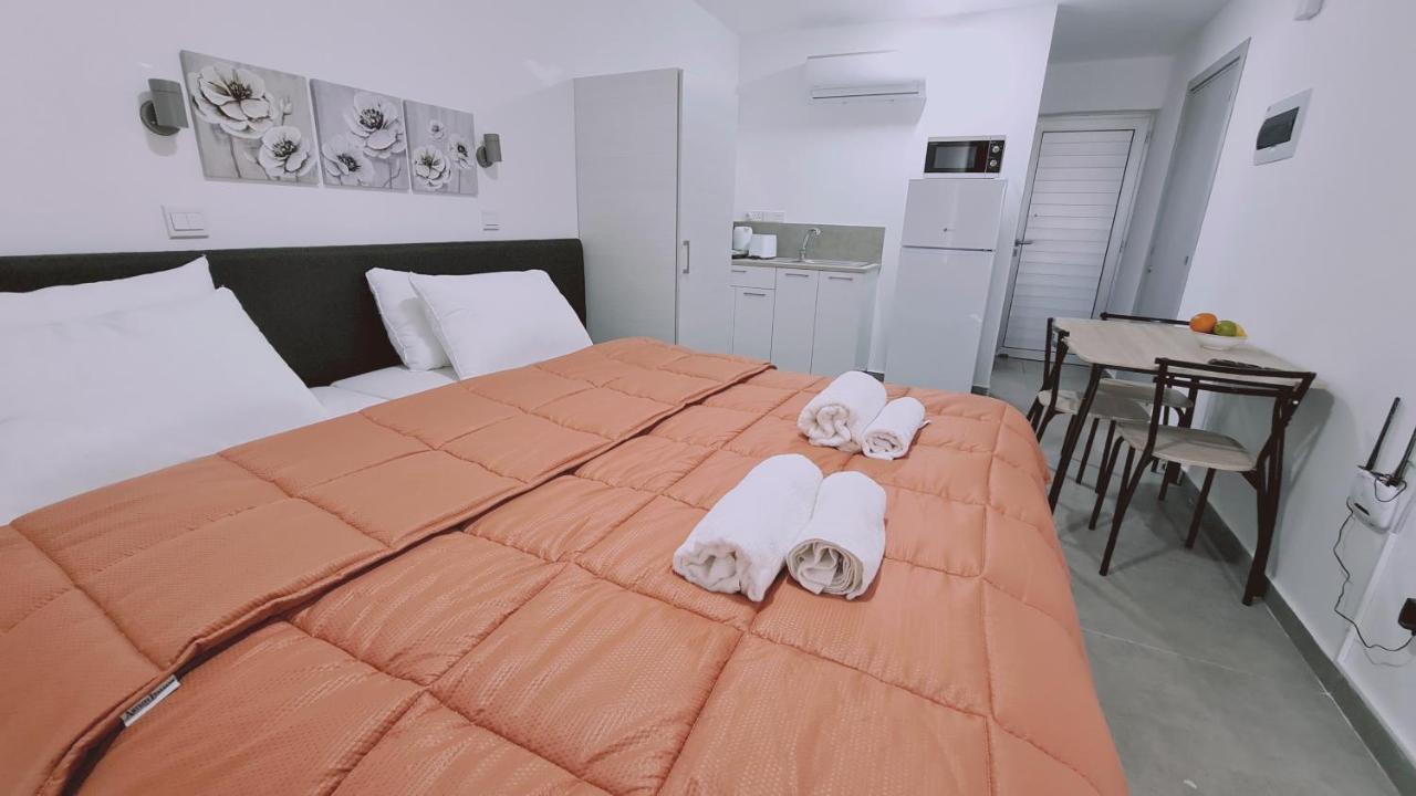Stay Napa Living Studios Agia Napa Buitenkant foto