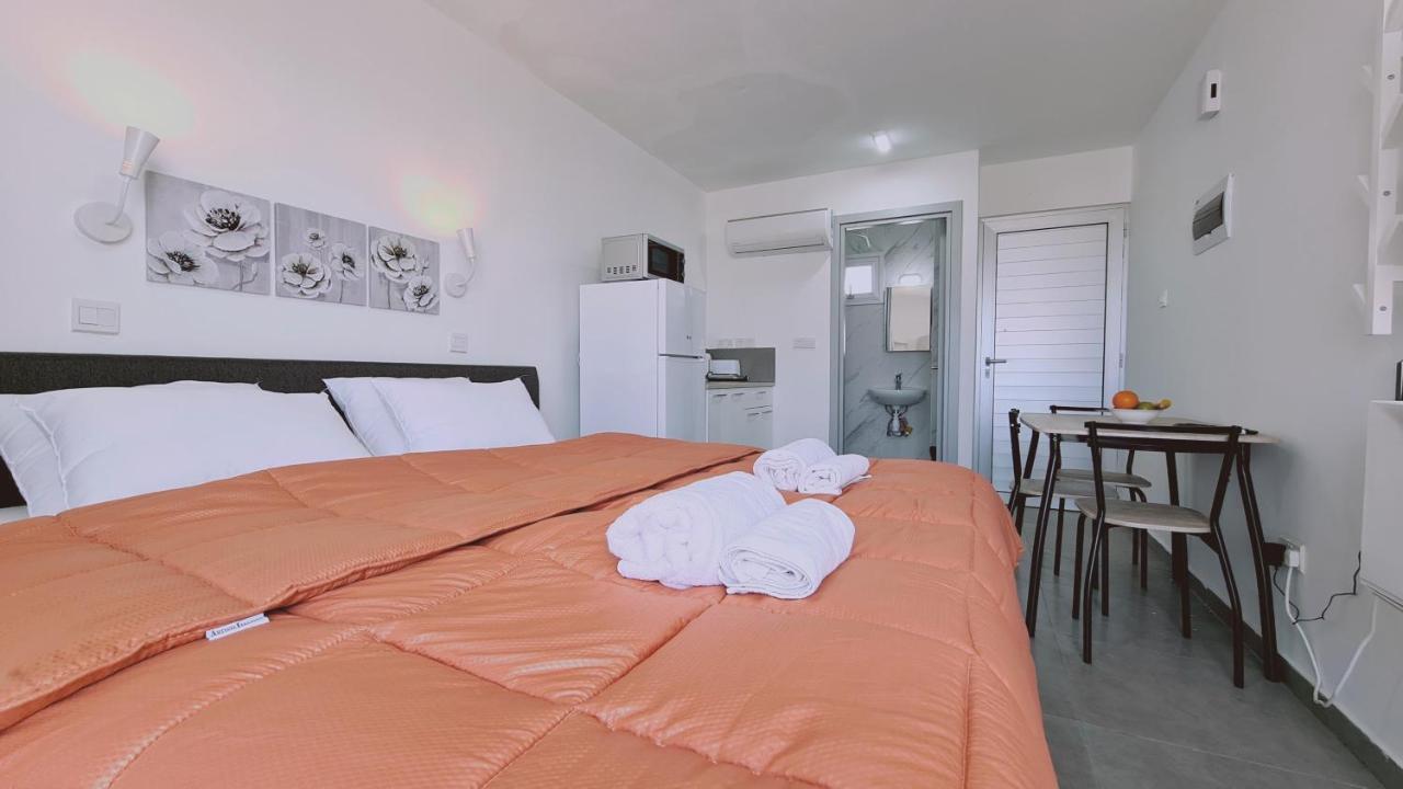 Stay Napa Living Studios Agia Napa Buitenkant foto