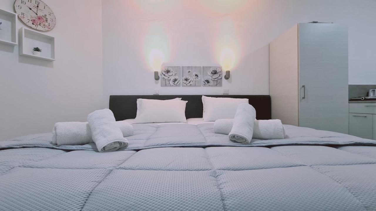 Stay Napa Living Studios Agia Napa Buitenkant foto
