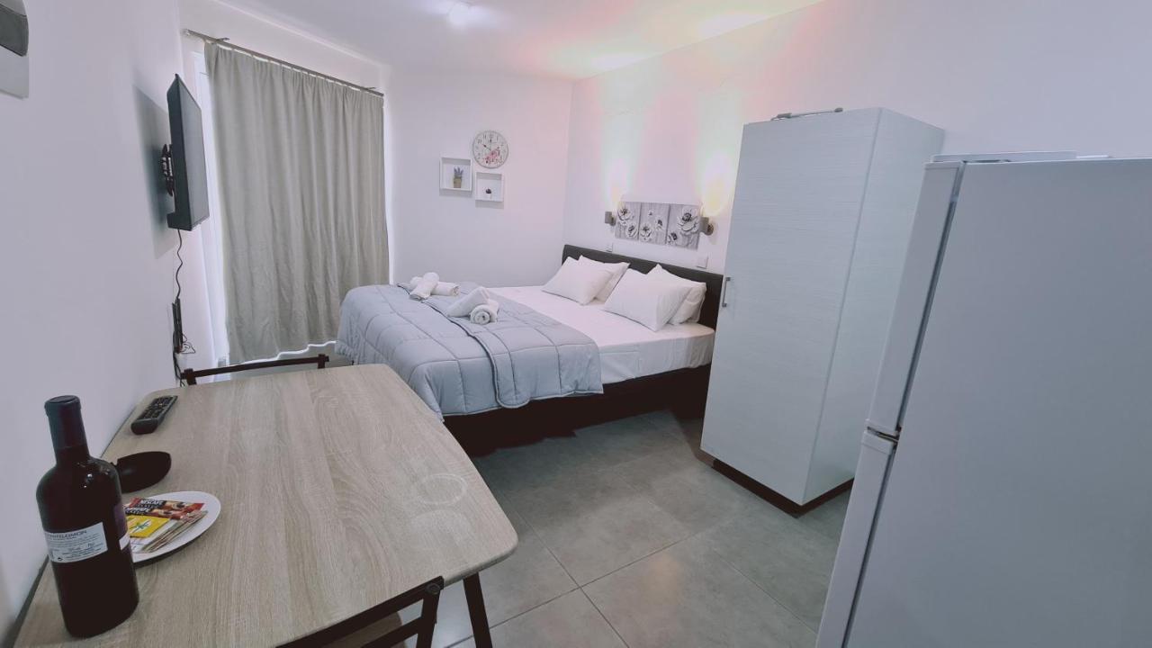 Stay Napa Living Studios Agia Napa Buitenkant foto