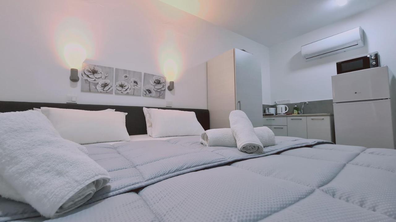 Stay Napa Living Studios Agia Napa Buitenkant foto